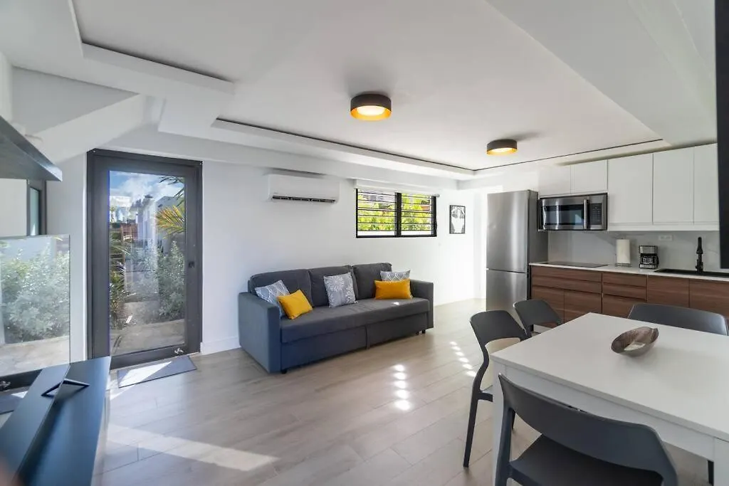 Emerald Haus 12Bd 6Bath Sleeps 26 People San Juan Apartment