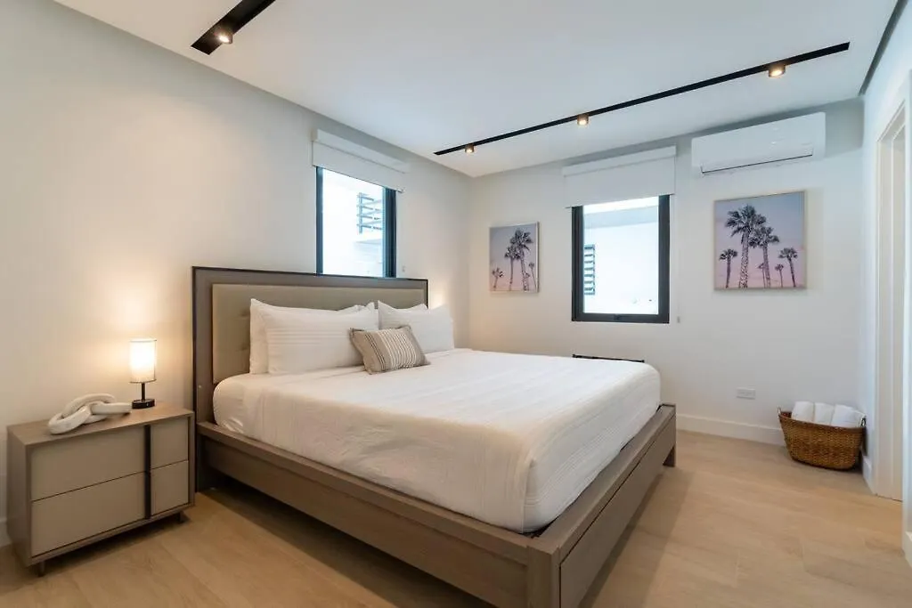Apartment Emerald Haus 12Bd 6Bath Sleeps 26 People San Juan Puerto Rico