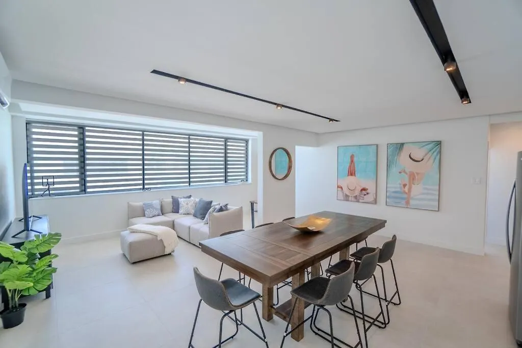 Emerald Haus 12Bd 6Bath Sleeps 26 People San Juan